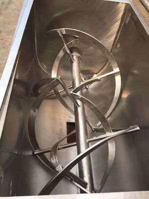 5.5kw 500L Gewürzpulver Pigmentpulver Handelsdoppelpaddel Horizontale Bandmischer